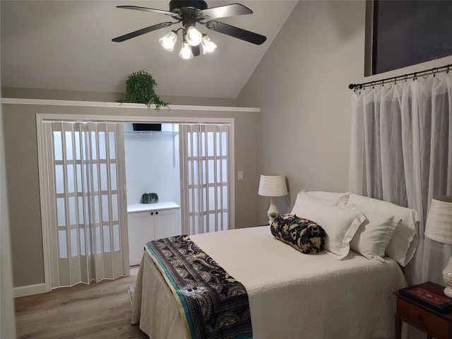 7122 Wood Hollow DR 22, Austin, TX 78731
