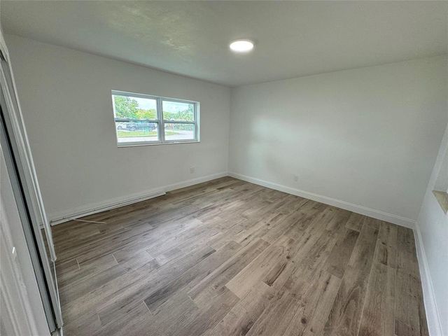 2200 NE 173RD Street 4, North Miami Beach, FL 33160