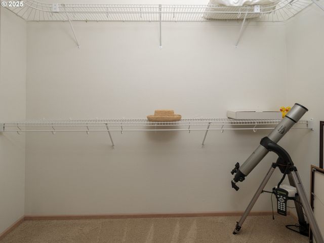 663 S HEMLOCK St, Cannon Beach, OR 97110