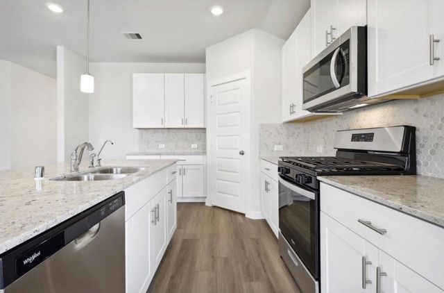 6431 Brazos Trail Drive, Richmond, TX 77469