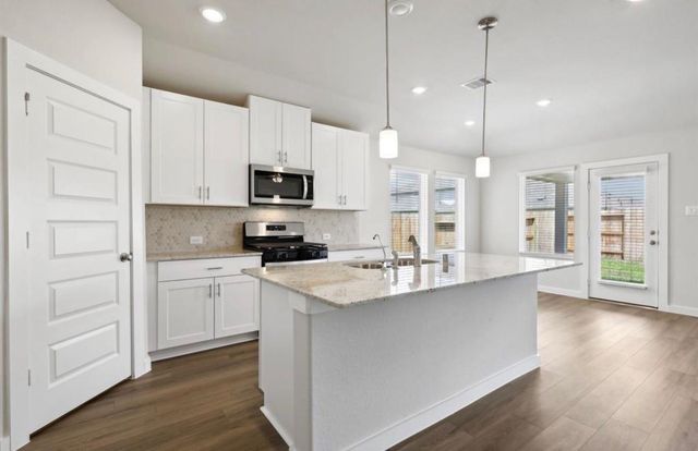 6431 Brazos Trail Drive, Richmond, TX 77469