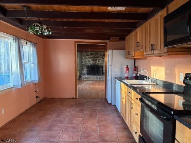 8 Beachview Ct, Hardyston Twp., NJ 07460