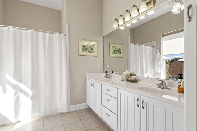 80 Dolphin Street, Destin, FL 32541