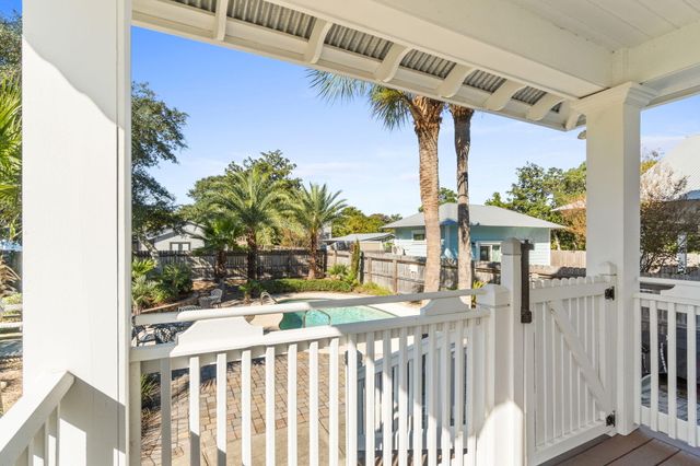 80 Dolphin Street, Destin, FL 32541