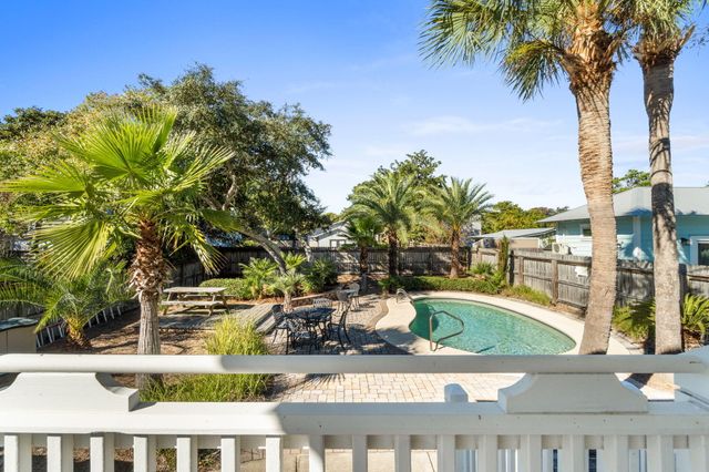 80 Dolphin Street, Destin, FL 32541