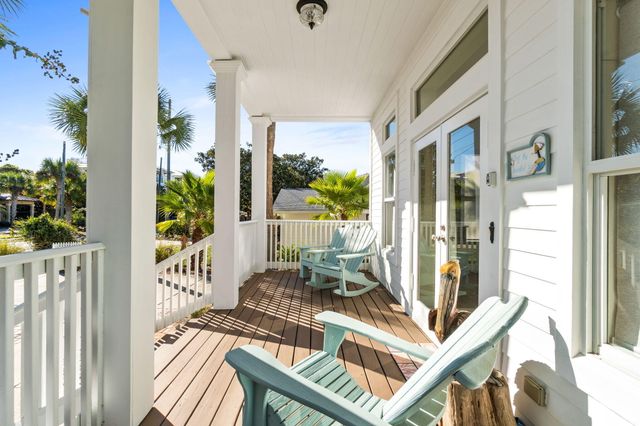 80 Dolphin Street, Destin, FL 32541