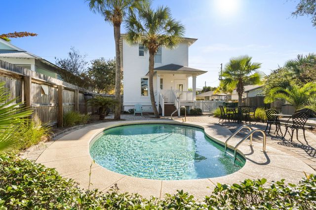 80 Dolphin Street, Destin, FL 32541