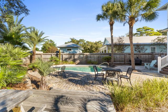 80 Dolphin Street, Destin, FL 32541