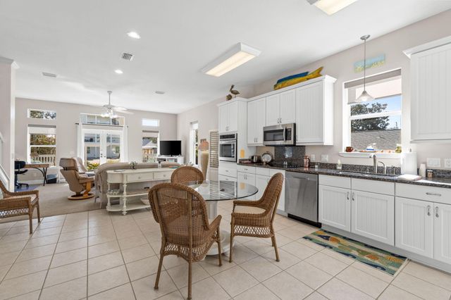 80 Dolphin Street, Destin, FL 32541