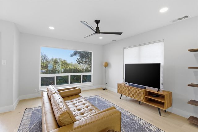 501 Lightsey RD, Austin, TX 78704