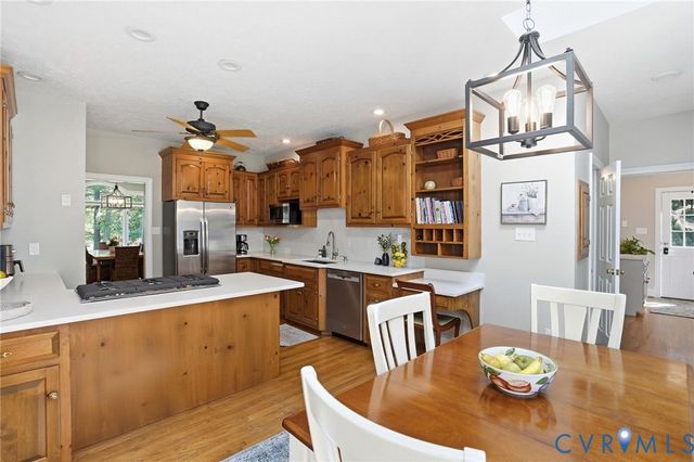 12123 Deer Ridge Ct, Ashland, VA 23005