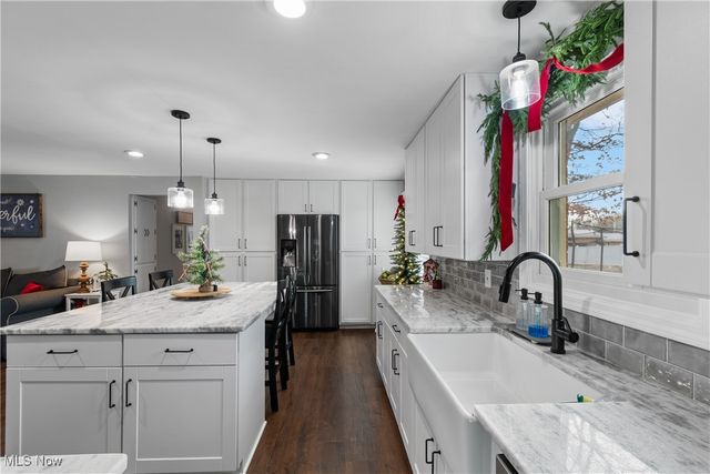 3227 Greenpark Street NW, Massillon, OH 44646