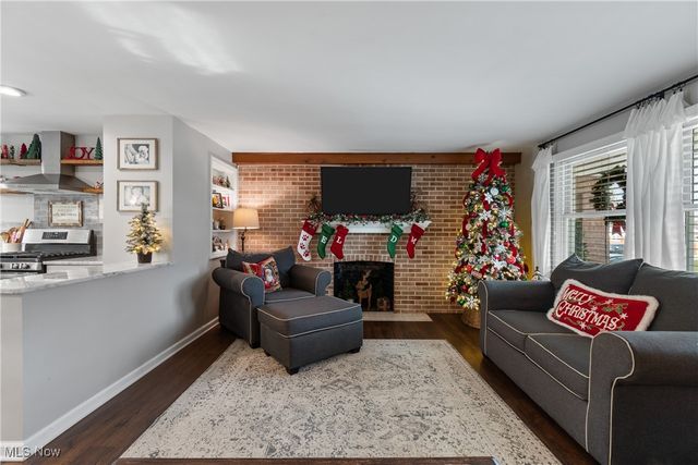 3227 Greenpark Street NW, Massillon, OH 44646