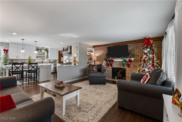 3227 Greenpark Street NW, Massillon, OH 44646