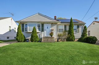 70 Tyler Avenue, Iselin, NJ 08830