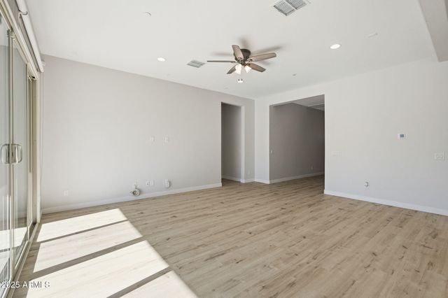 9749 E TAHOE Avenue, Mesa, AZ 85212