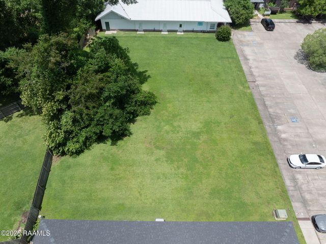 211, 207 W Brentwood Boulevard, Lafayette, LA 70503