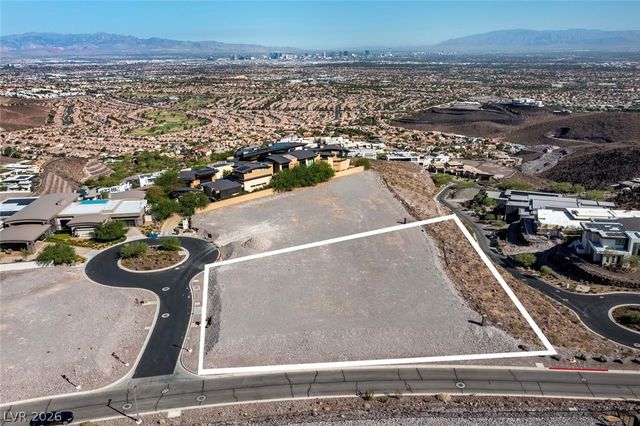 2 Heavens Edge Court, Henderson, NV 89012