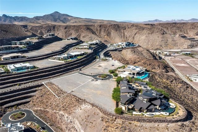 2 Heavens Edge Court, Henderson, NV 89012