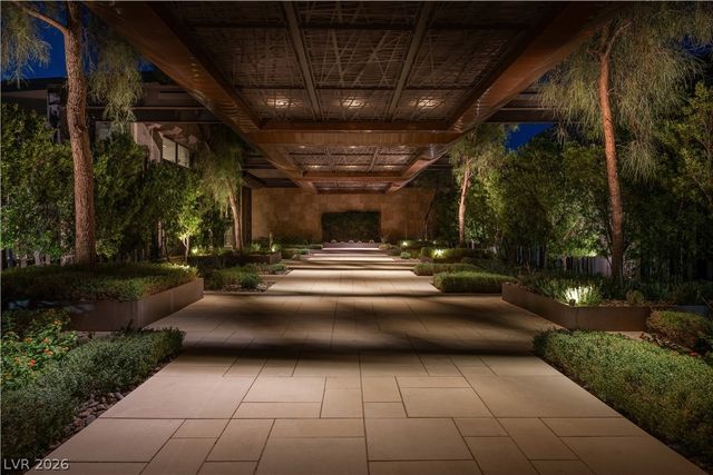 2 Heavens Edge Court, Henderson, NV 89012