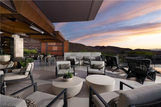 2 Heavens Edge Court, Henderson, NV 89012