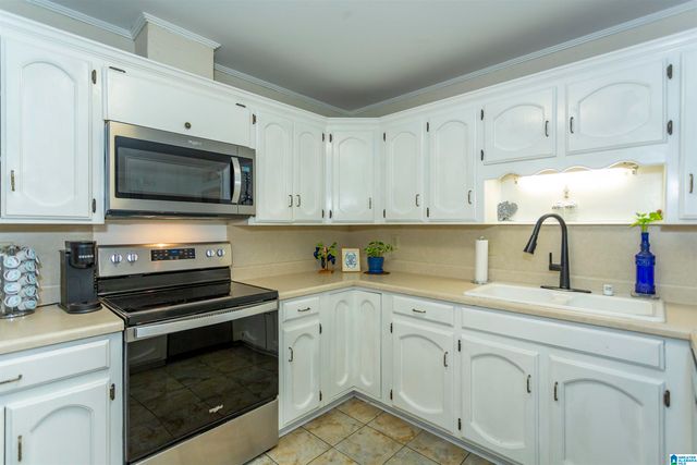 5204 HARVEST RIDGE LANE, Birmingham, AL 35242