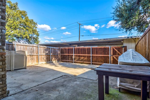 531 Towne House Lane, Richardson, TX 75081