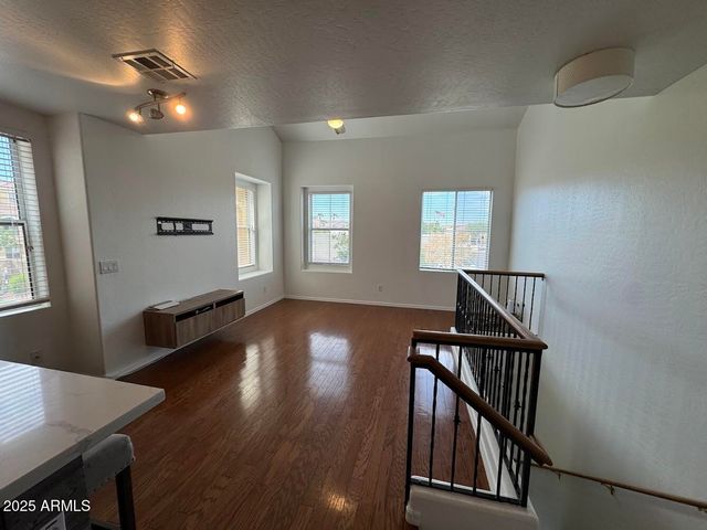 104 W Laurel Court, Gilbert, AZ 85233