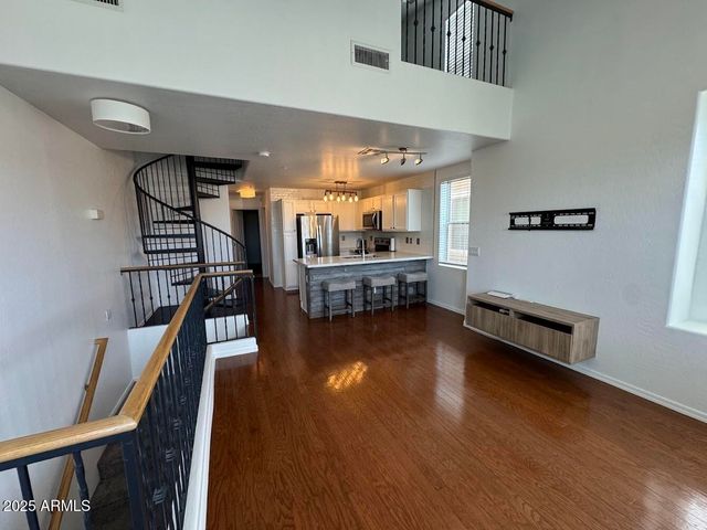 104 W Laurel Court, Gilbert, AZ 85233