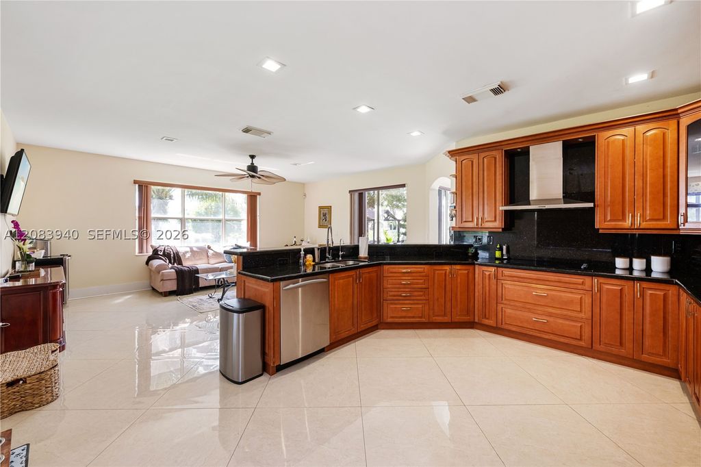 Image 17 of property listing at 18806 NW 23rd Pl, Pembroke Pines, FL 33029
