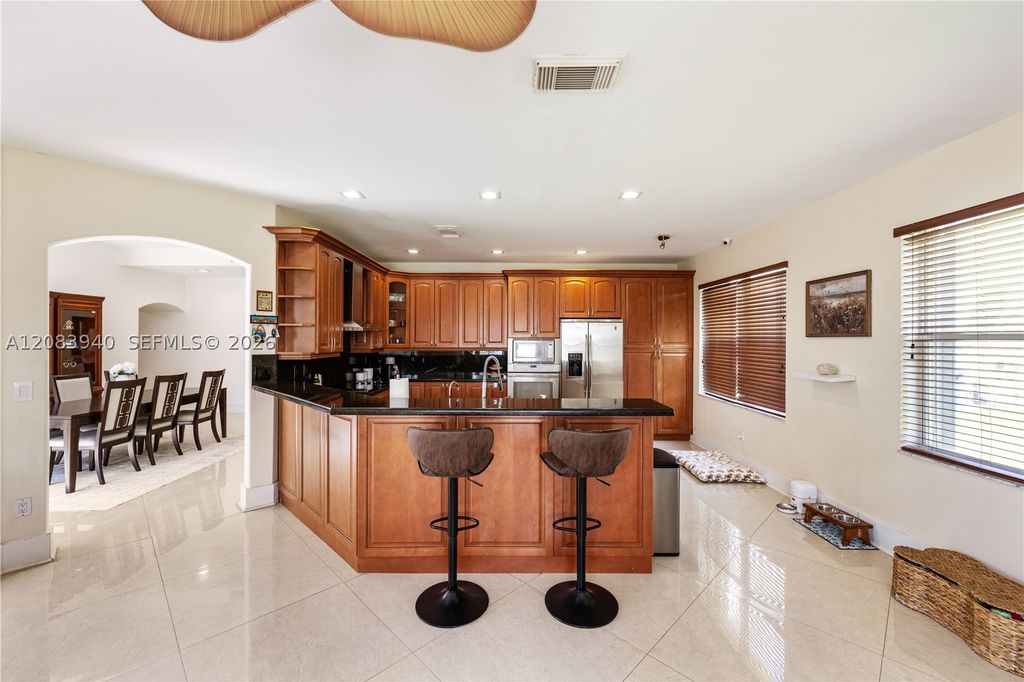 Image 20 of property listing at 18806 NW 23rd Pl, Pembroke Pines, FL 33029
