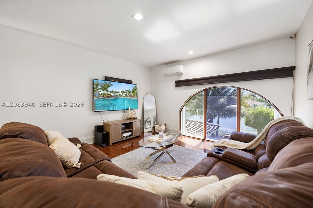 Image 30 of property listing at 18806 NW 23rd Pl, Pembroke Pines, FL 33029