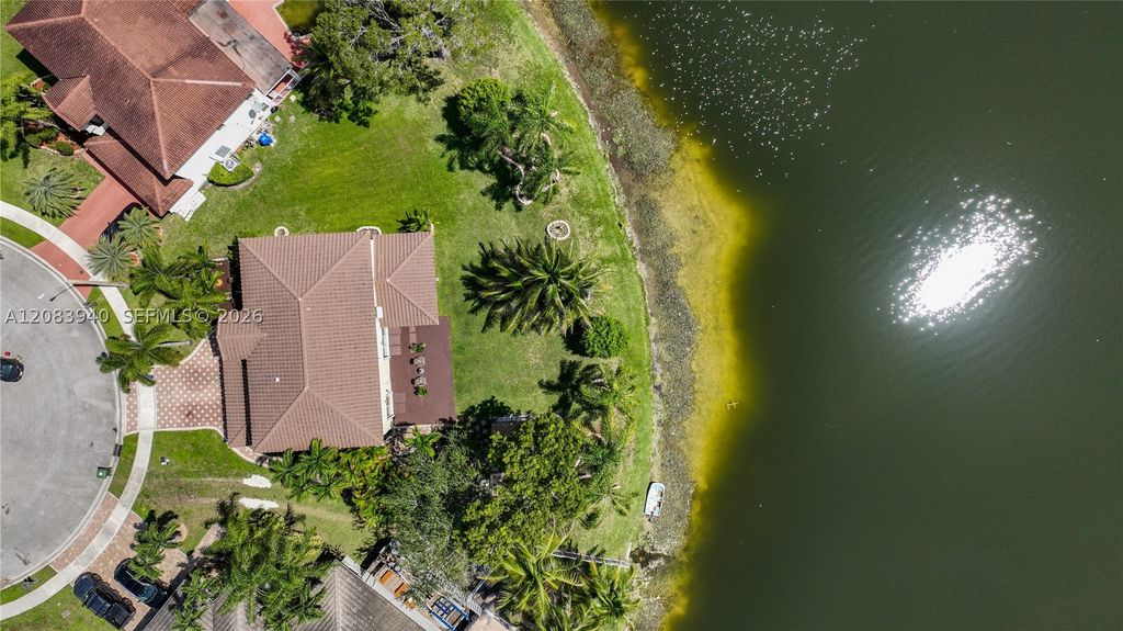 Image 51 of property listing at 18806 NW 23rd Pl, Pembroke Pines, FL 33029