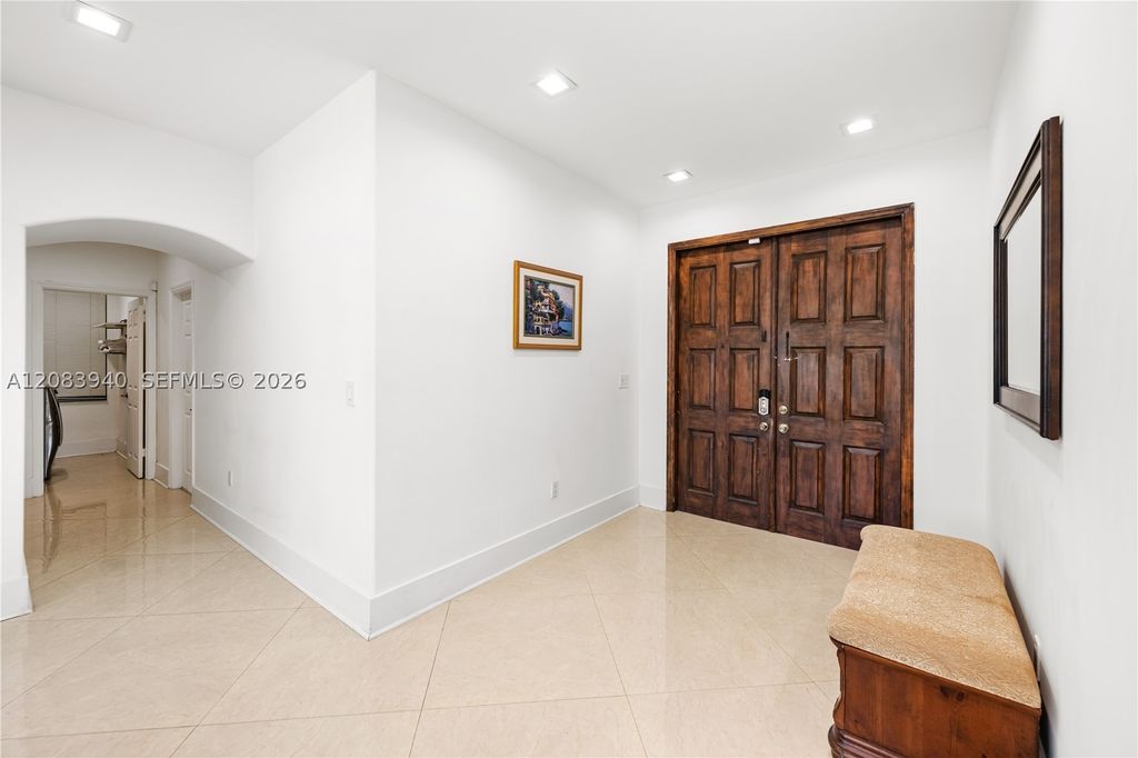 Image 6 of property listing at 18806 NW 23rd Pl, Pembroke Pines, FL 33029