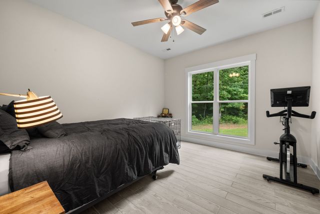 1895 Highway 13, Cunningham, TN 37052