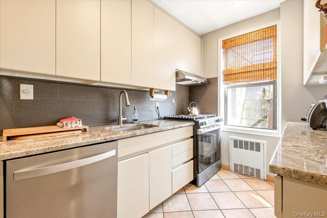 102-32 65th Avenue A44, Forest Hills, NY 11375