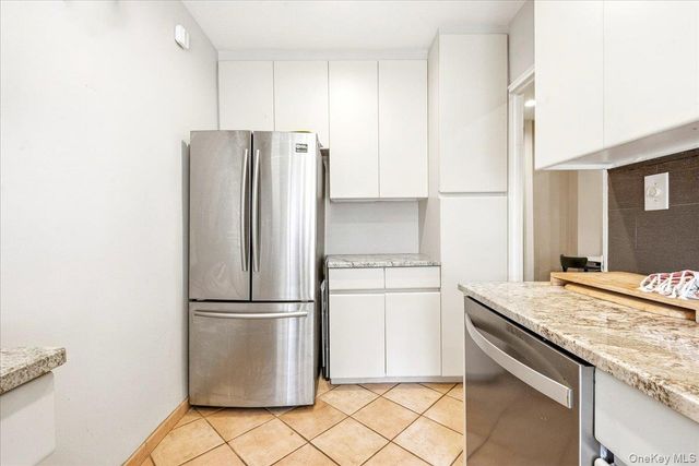 102-32 65th Avenue A44, Forest Hills, NY 11375