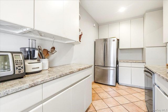 102-32 65th Avenue A44, Forest Hills, NY 11375
