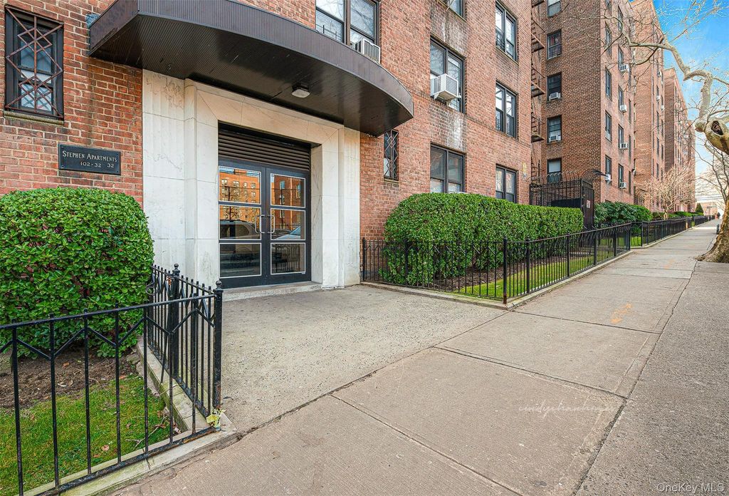 102-32 65th Avenue A44, Forest Hills, NY 11375 — photo 2