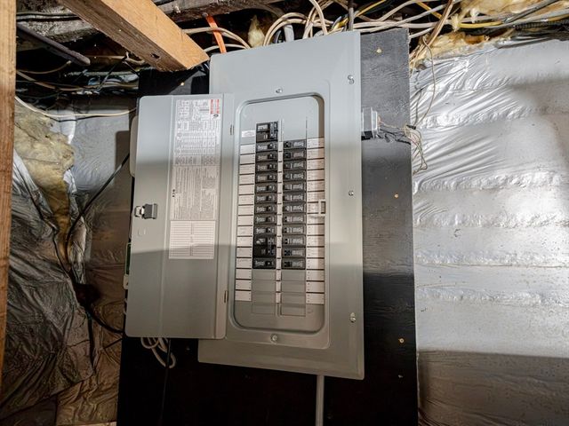 10 Guild Rd, Saugus, MA 01906