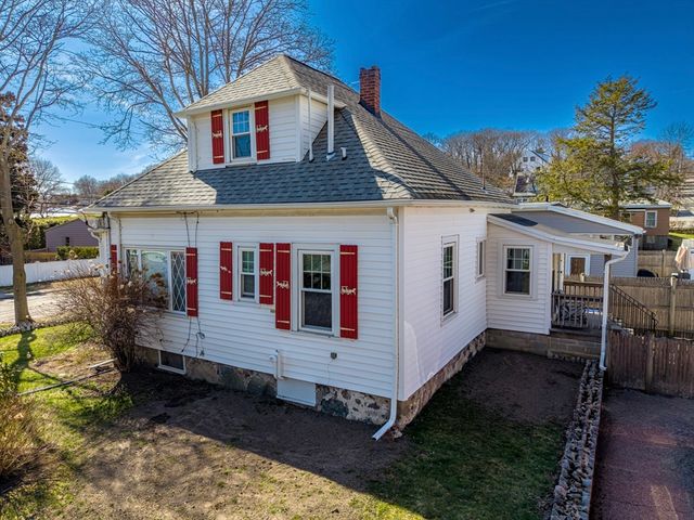 10 Guild Rd, Saugus, MA 01906
