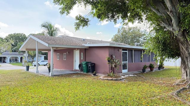 864 SE Festivo Court, Port St. Lucie, Port St Lucie, FL 34983