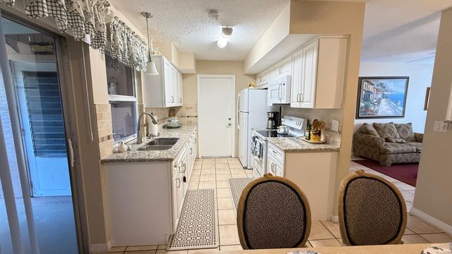 864 SE Festivo Court, Port St. Lucie, Port St Lucie, FL 34983