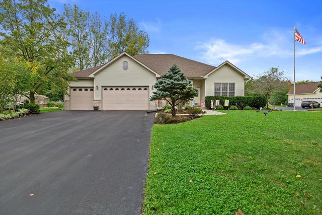 1010 Marti COURT, Silver Lake, WI 53170