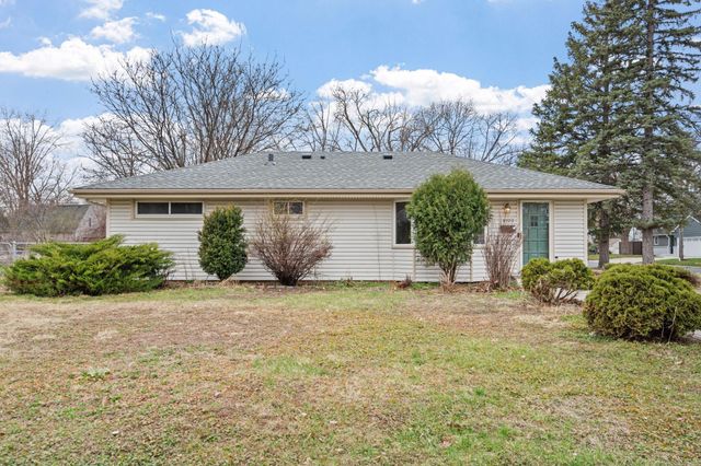 8100 Clinton Avenue S, Bloomington, MN 55420