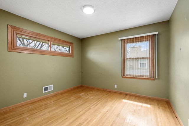 8100 Clinton Avenue S, Bloomington, MN 55420