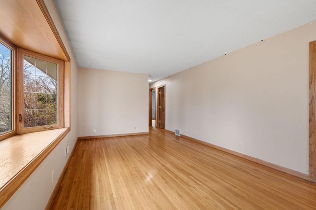 8100 Clinton Avenue S, Bloomington, MN 55420