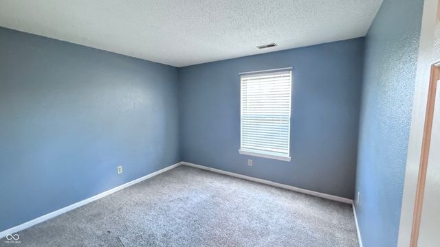 2119 W Van Arsdall Court, Columbus, IN 47201