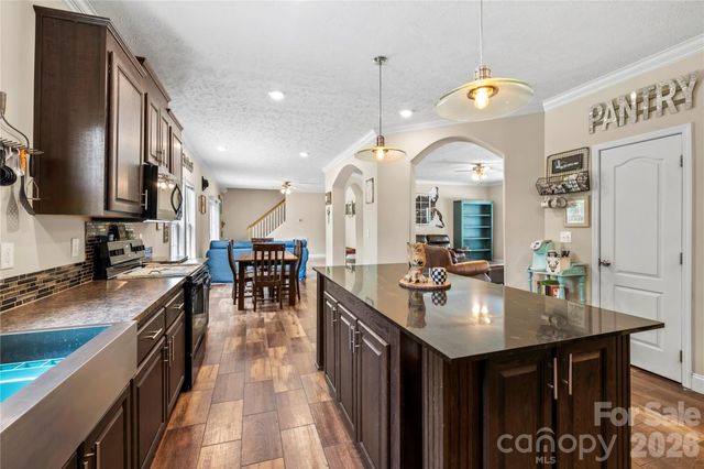 111 Robin Street, Hendersonville, NC 28739