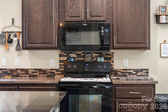 111 Robin Street, Hendersonville, NC 28739